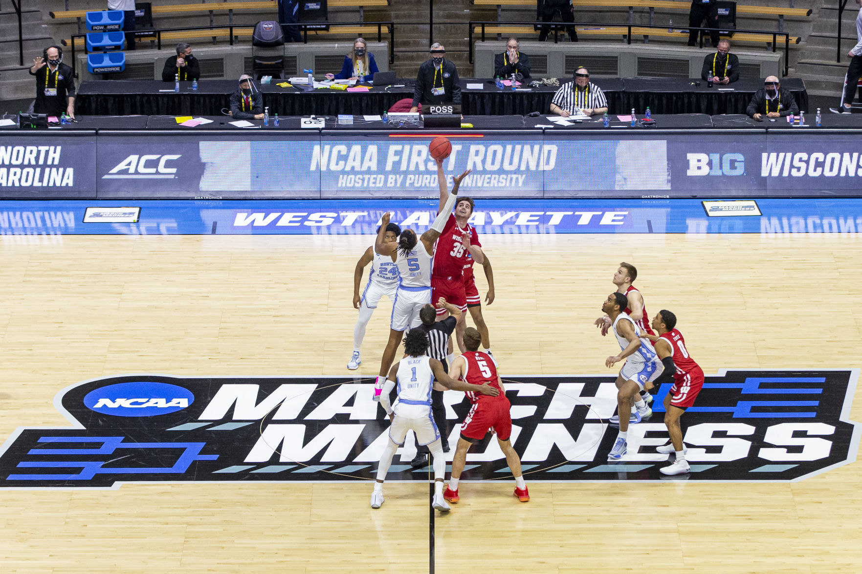 NCAA North Carolina Wisconsin Basketball